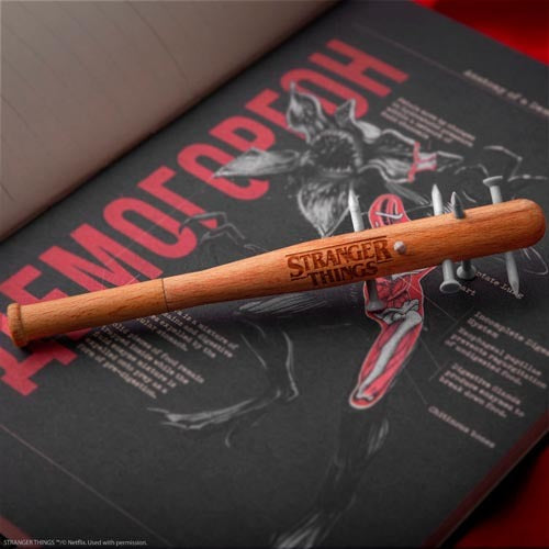 怪奇物語 - 帶釘棒造型筆 &《怪奇物語》別針組合